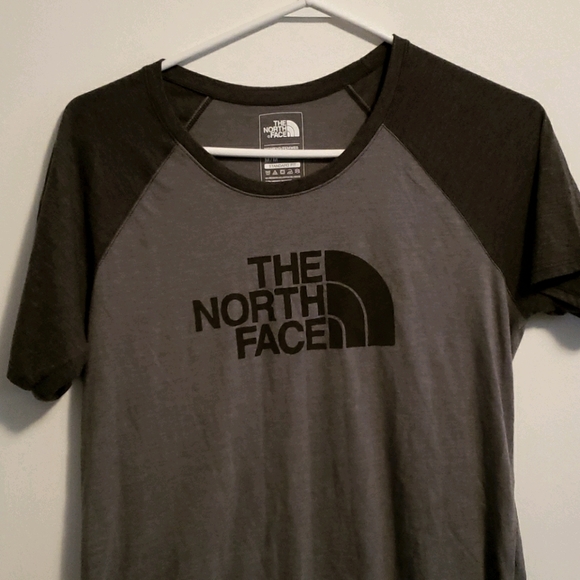 Northface tshirt - Picture 1 of 5